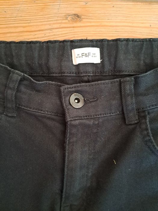 Czarne jeansy F&F chłopięce 152/158 jak Nowe