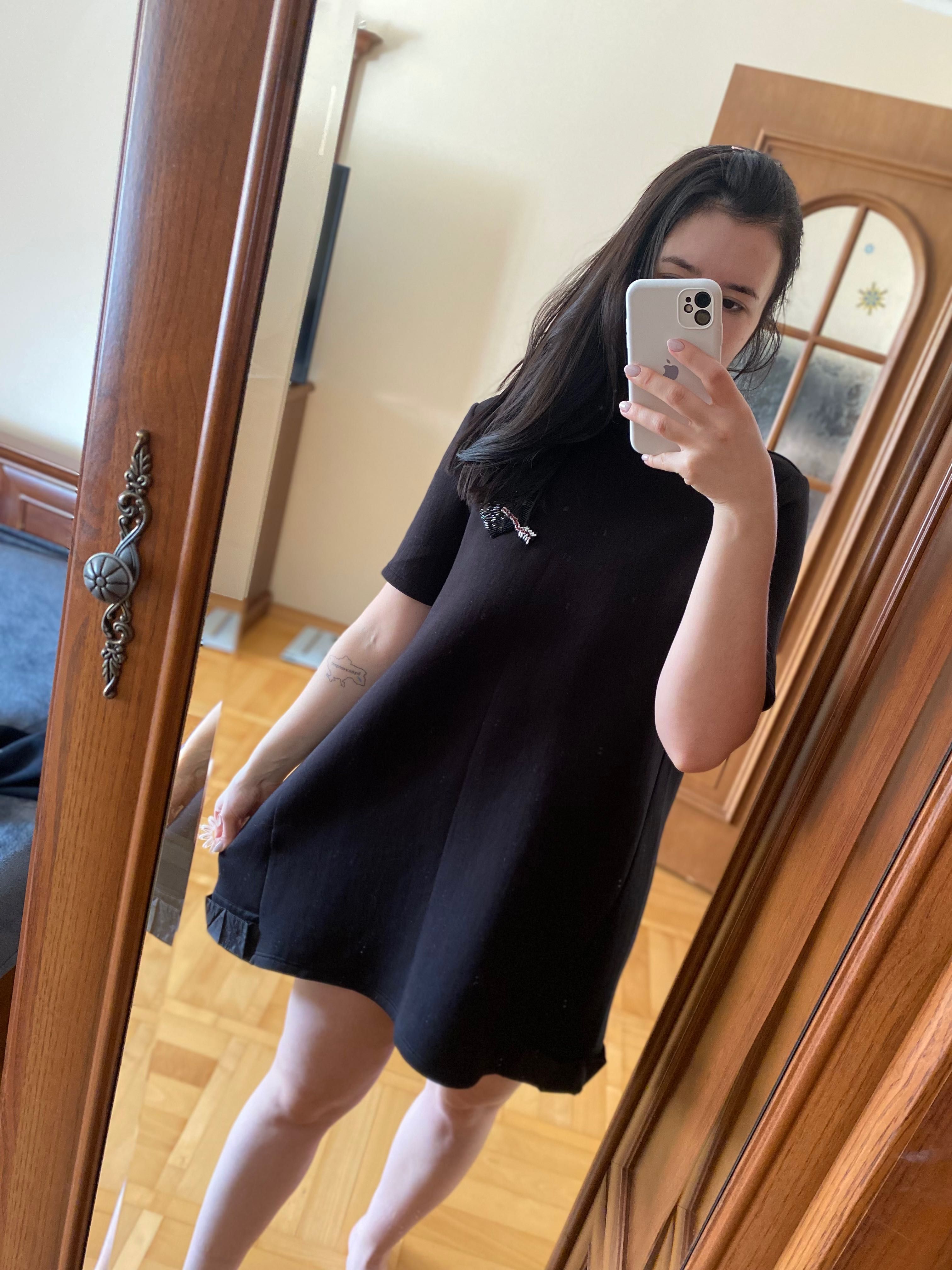 Дуже гарне чорне плаття