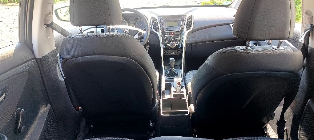 Zadbany i 30 1.6CRDI wersja po lifcie