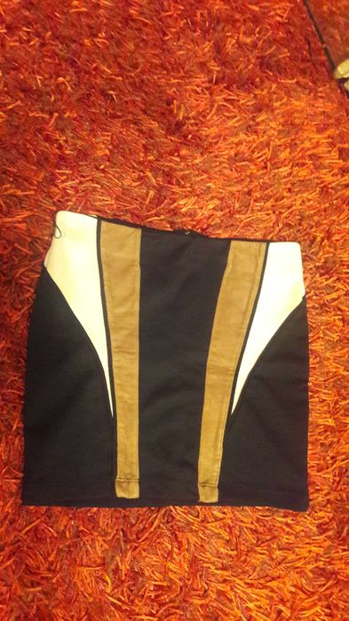 Spódniczka dzianina mini czarna + beż +krem XS - S ozdobny suwak