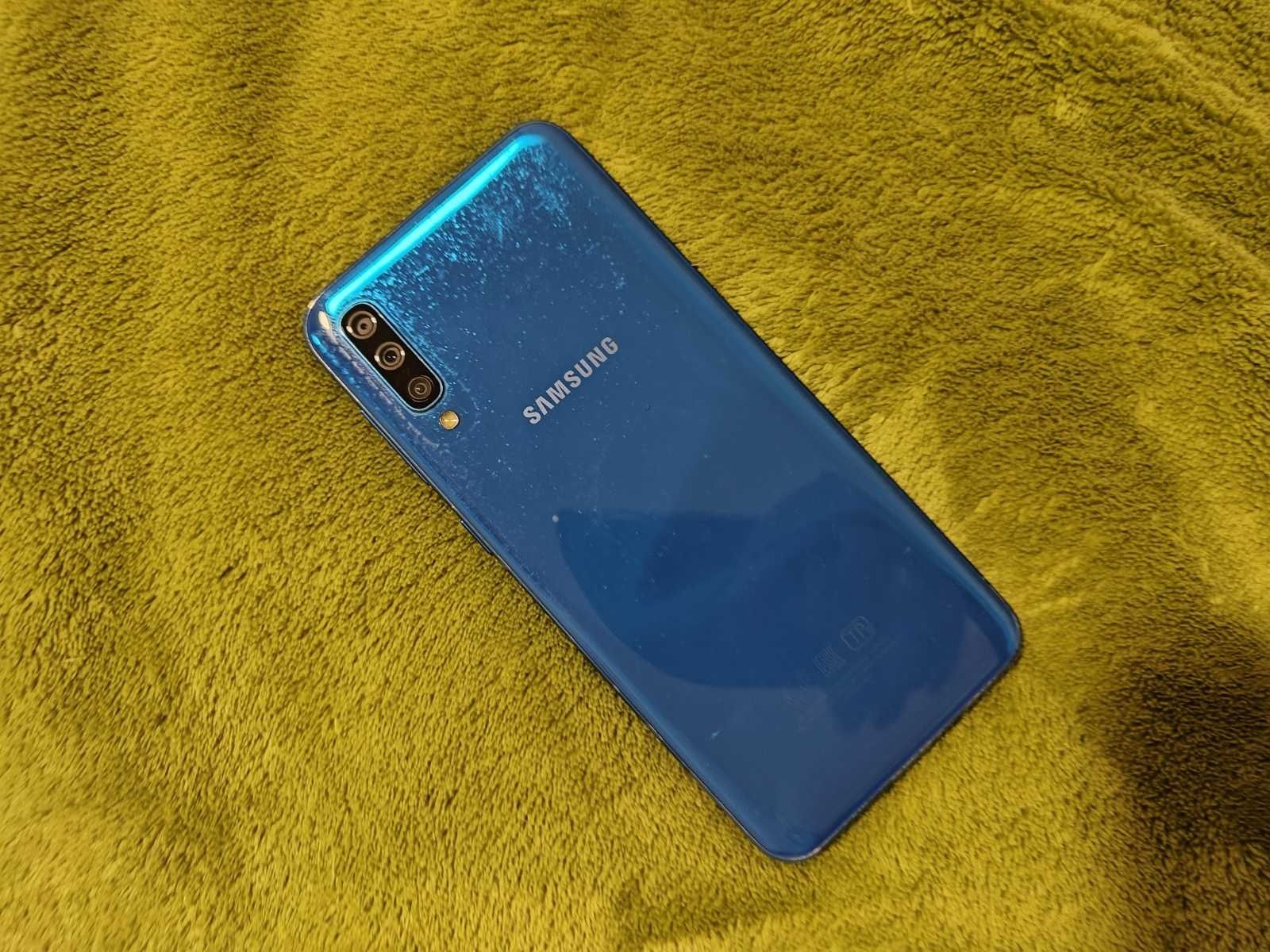 Телефон Samsung Galaxy A50 4/64GB Blue (