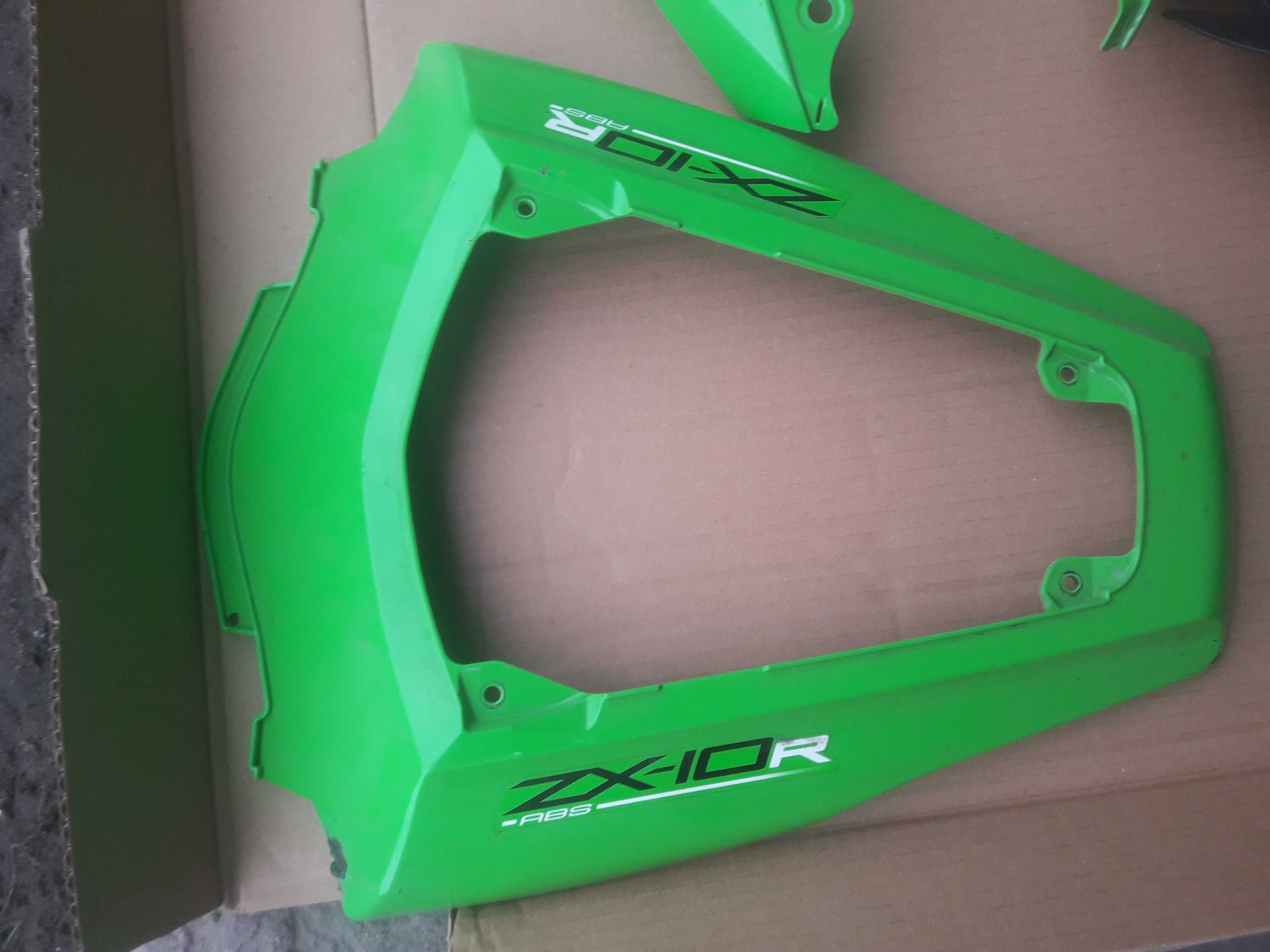 Kawasaki ZX10R ZX 10 2011- Czasza lampa bok ogon wypelnienie plastik