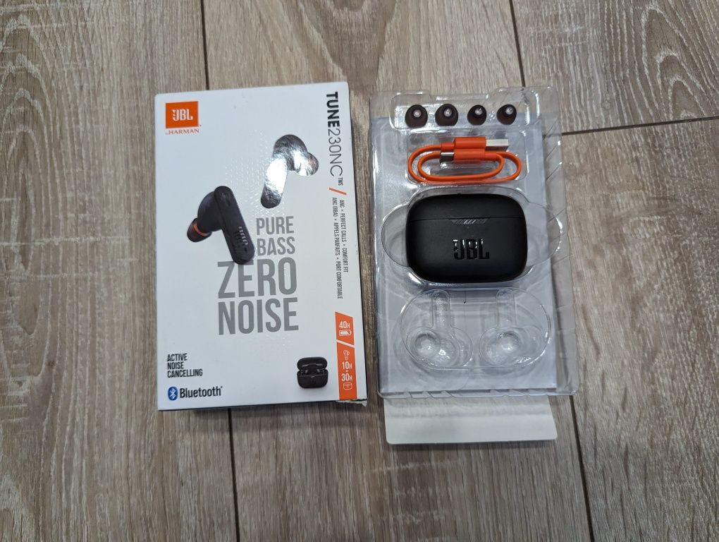 Бездротові навушники JBL Tune 230NC TWS Black