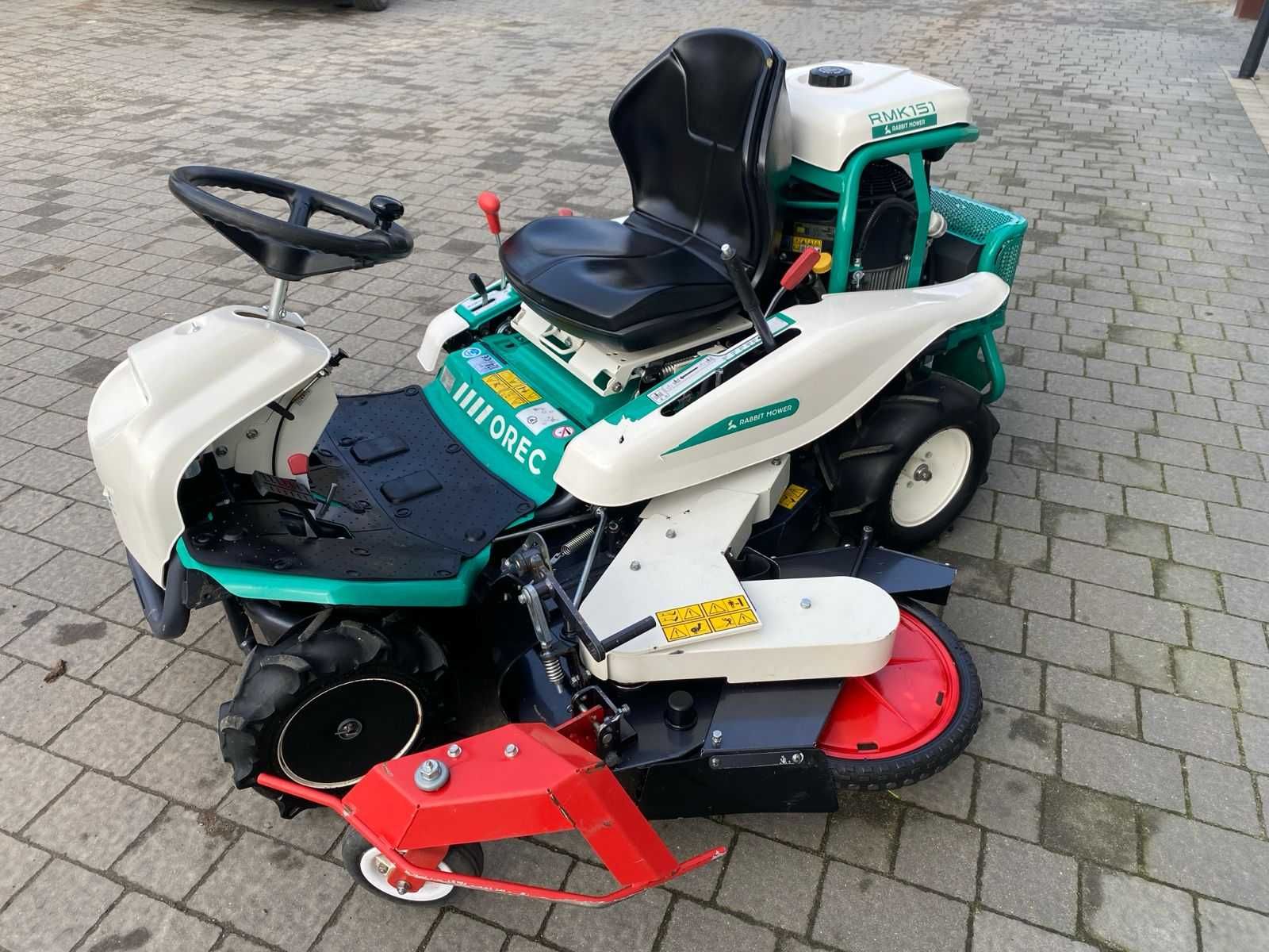 Podemonstracyjna karczownica traktorkowa OREC RMK 151. Koszenie farm