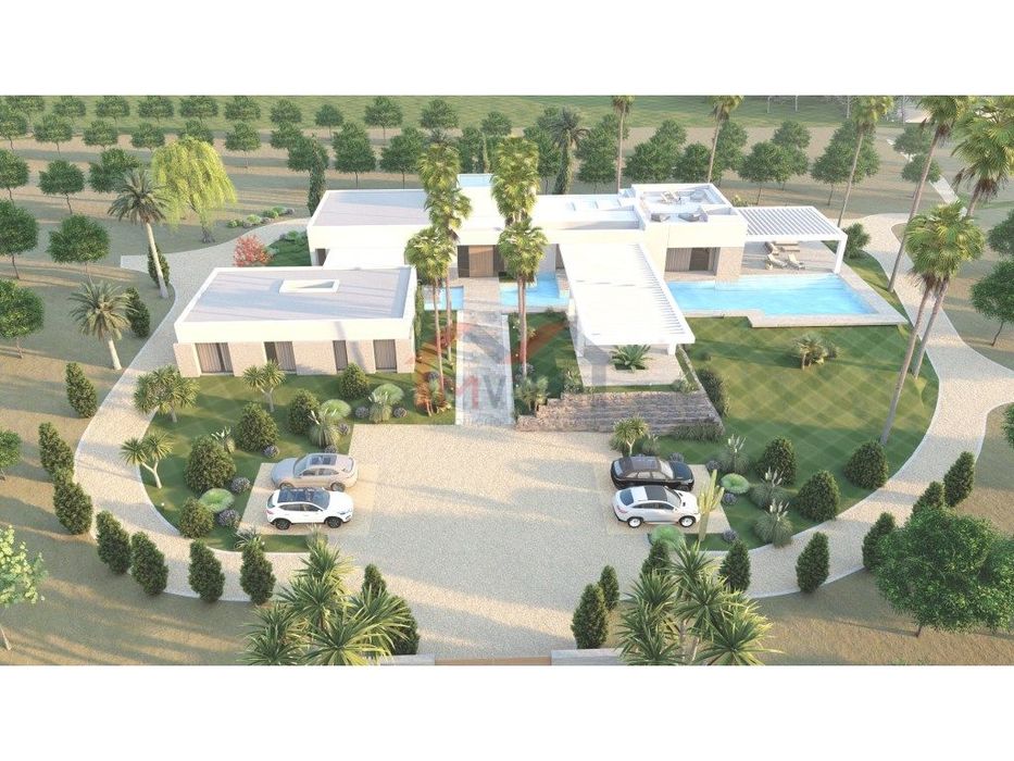 Grande lote de terreno perto da praia com projeto aprovado - Quarteira