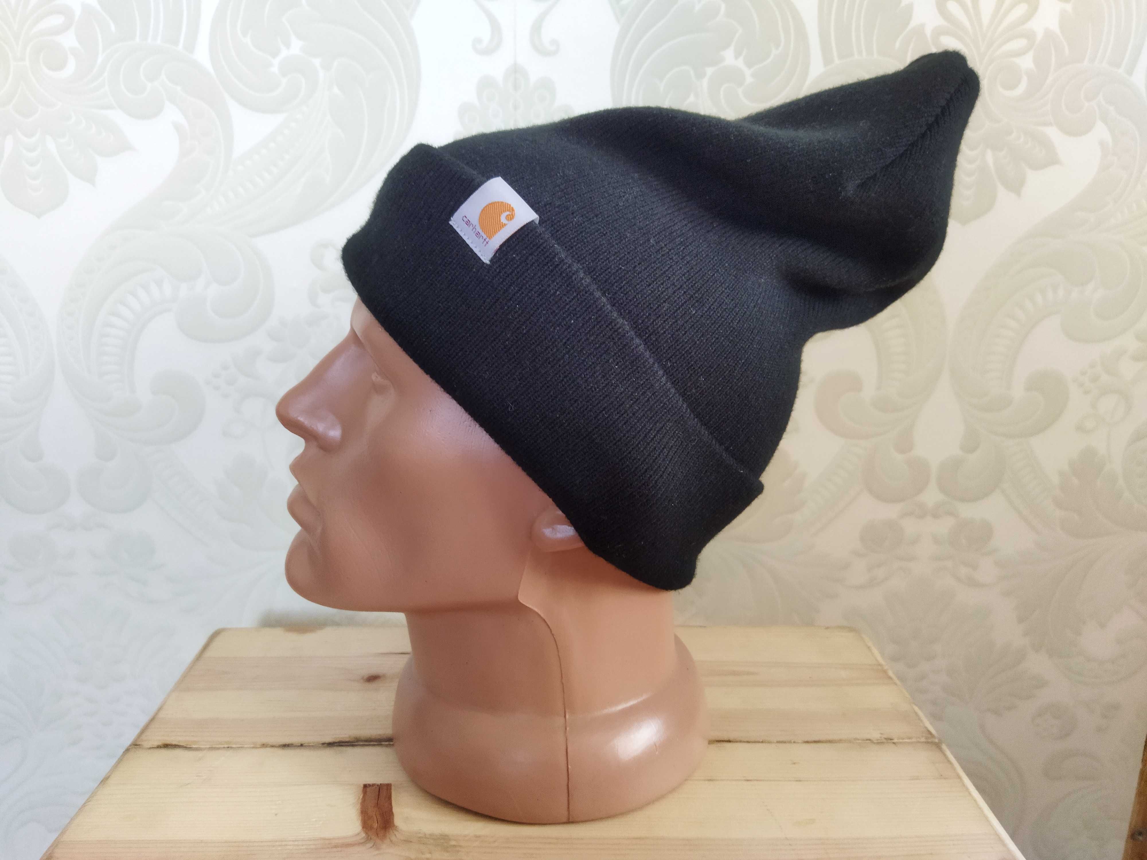 Акрилова шапка Carhartt чорного кольору