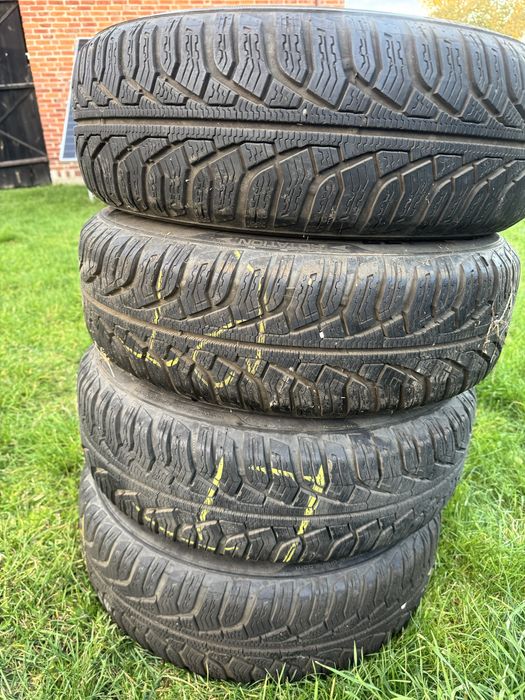 Felgi stalowe wraz z oponami zimowymi Uniroyal 195x65 R15