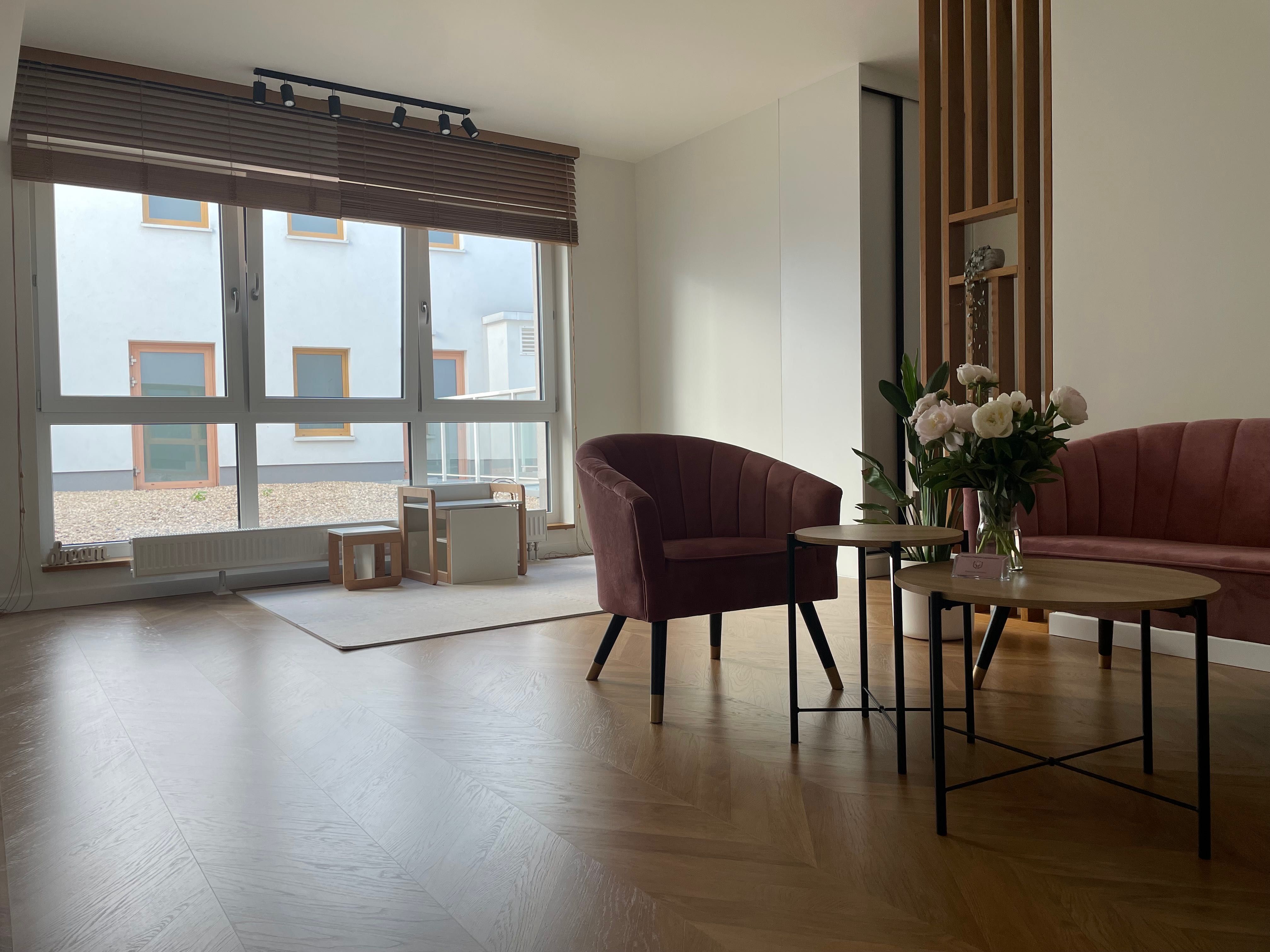 Wynajmę elegancki gabinet w centrum Kielc – Apollo Split