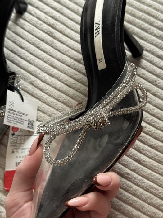 Zara buty na obcasie