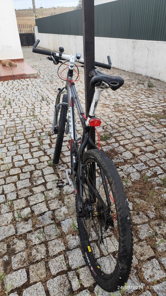 Bicicleta TREK usada  BTT