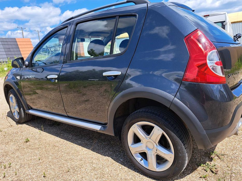 Sprzedam auto Dacia Sandero 2012