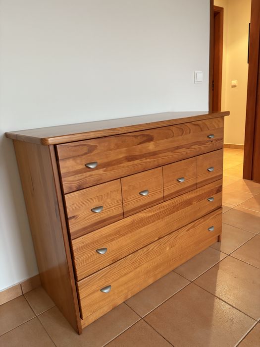 Cómoda 4 gavetas em otimo estado