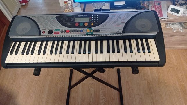 Keyboard Yamaha psr 240