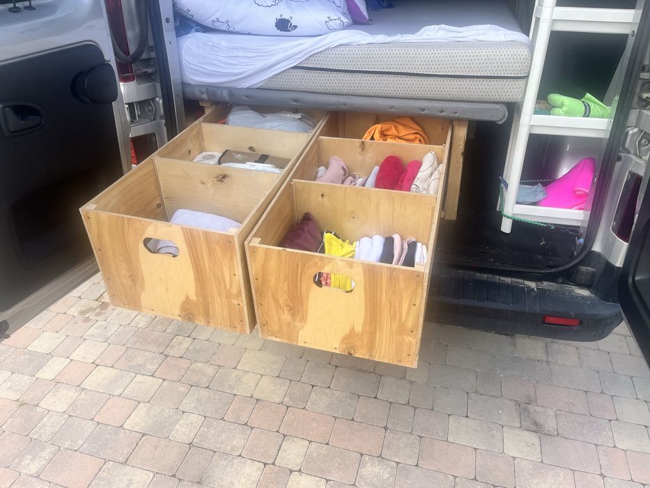 Zabudowa kamper trafic