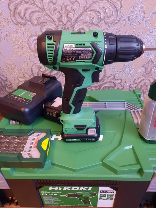 Шуруповерт HIKOKI DS12DA дрель