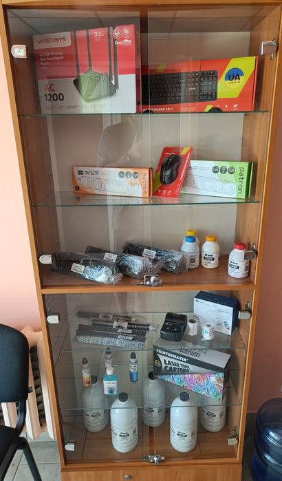 Заправка картриджів та ремонт принтерів. Обслуговування офісної технік