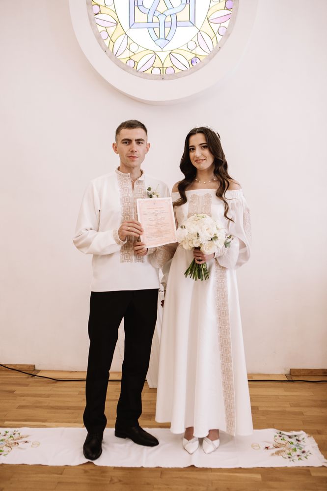 Вишита сукня та сорочка