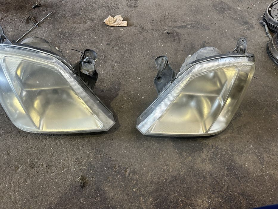 Lampy Meriva A przód lewa prawa Reflektory Meriva A komplet