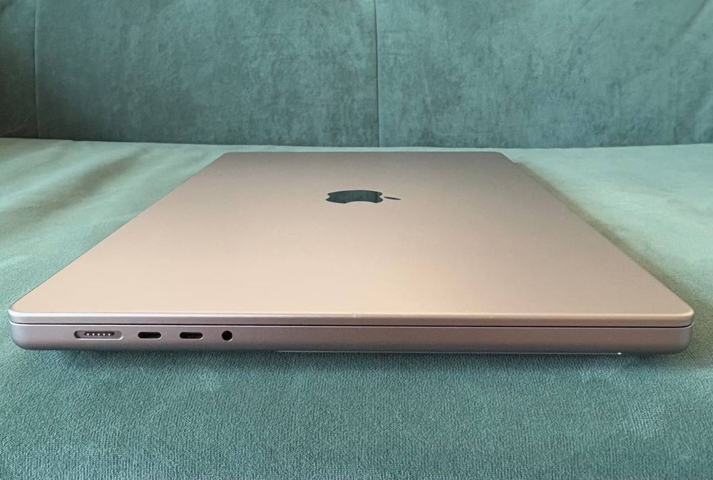 MacBook Pro 16" Space Gray 2021 M1pro, 32GB, 512ssd