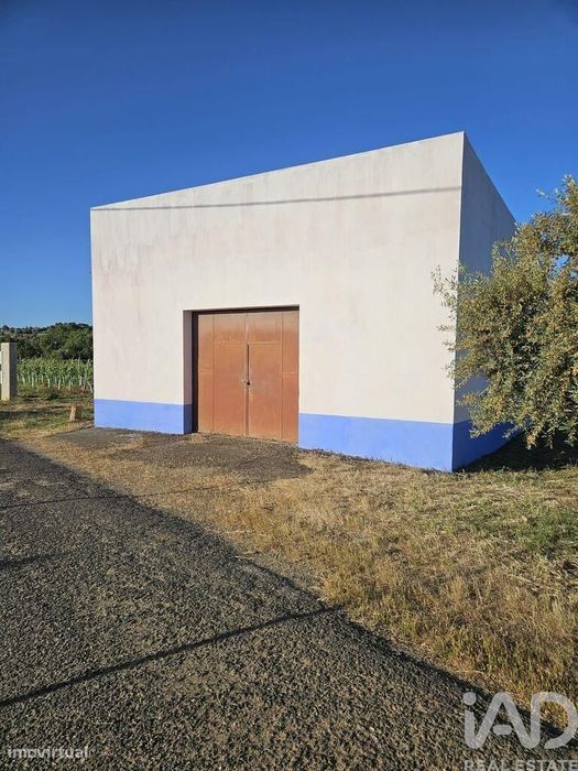 Loja / Estabelecimento Comercial em Vidigueira de 181,00 m2