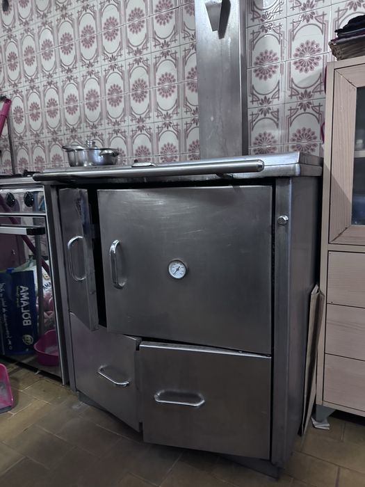 Forno a Lenha em Inox Optimo Estado