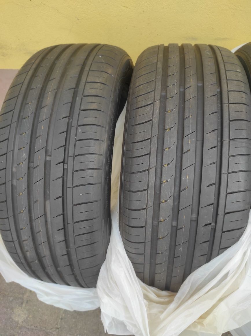 Opony Nexen 215/55R17 2021 rok komplet