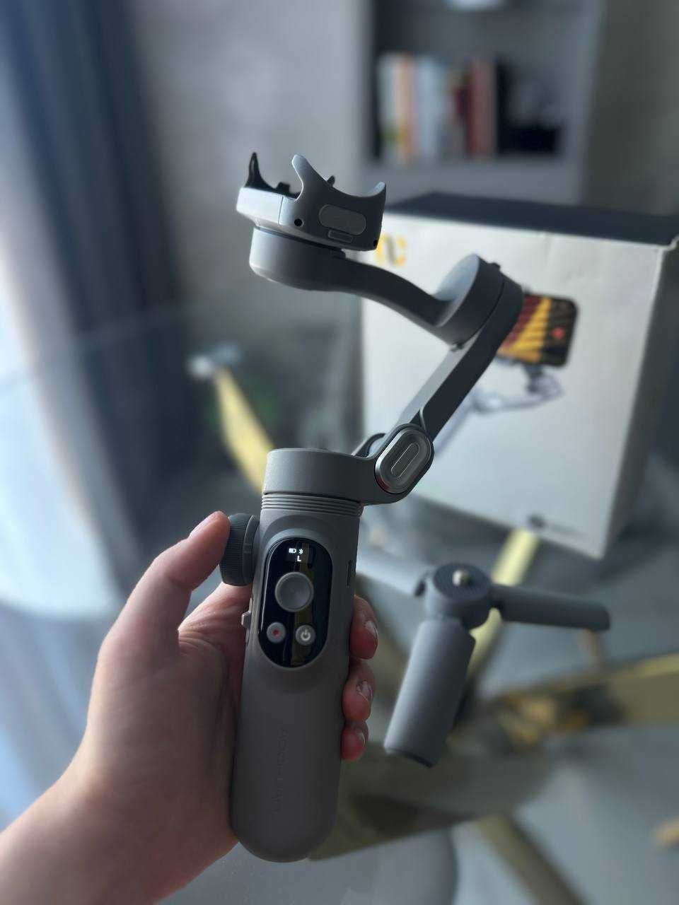 Стабілізатор для телефону триосьовий AOCHUAN SMART X Pro Professional