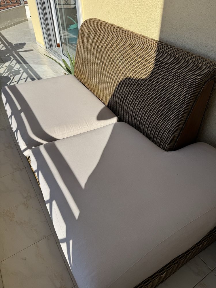 Vendo sofa muito elegante madeira