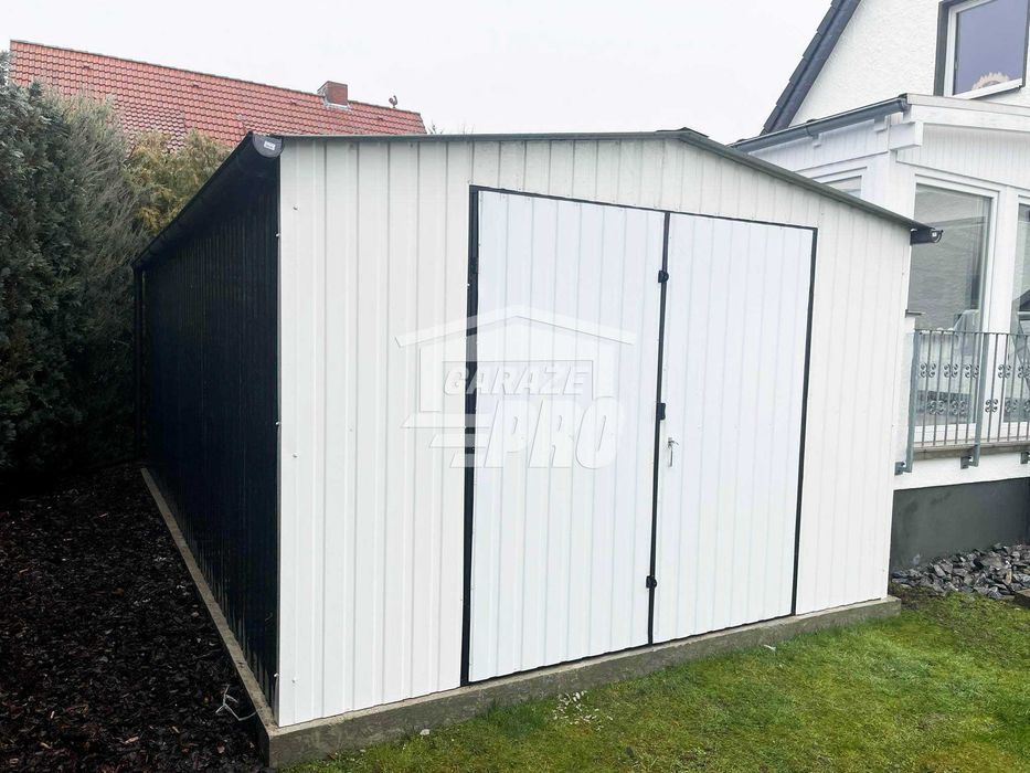Garaż blaszany 4x6 Brama dwuskrzydłowa Biały  Dach dwuspadowy GP81