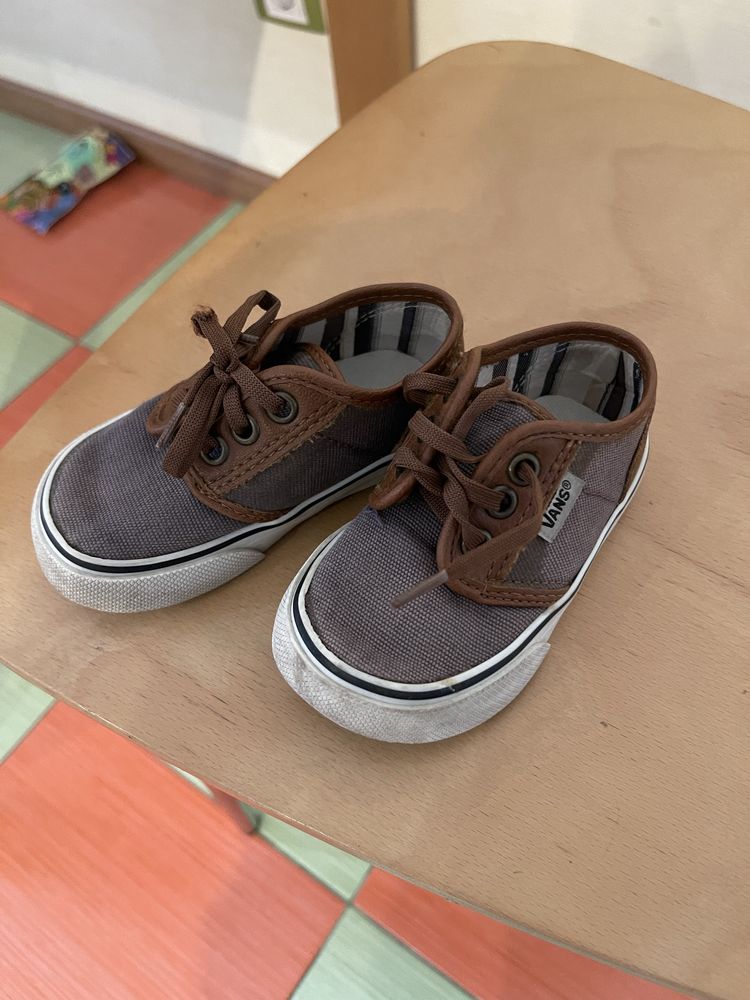 Дитячі крсівки Vans