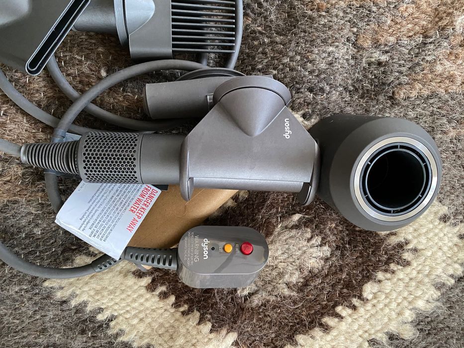 Фен Dyson supersonic дайсон суперсонік, придбаний в США