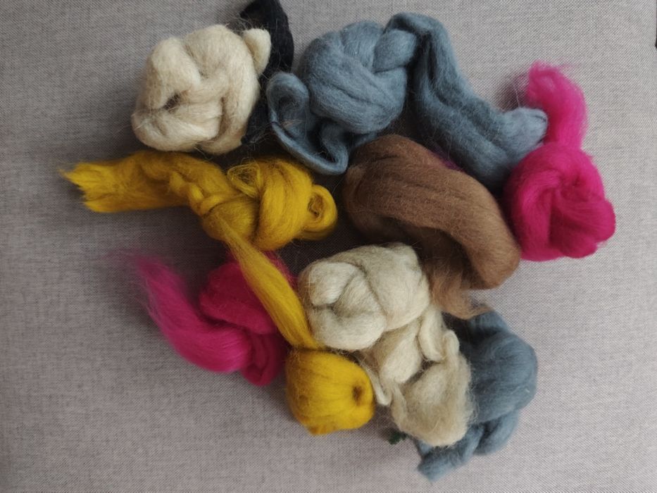 Wełna czesankowa 5 kolorów z igłą do filcowania