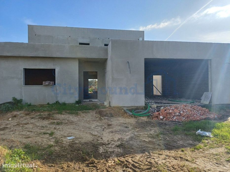 Moradia V4 Contemporânea, a 2 Minutos do Mosteiro da Batalha