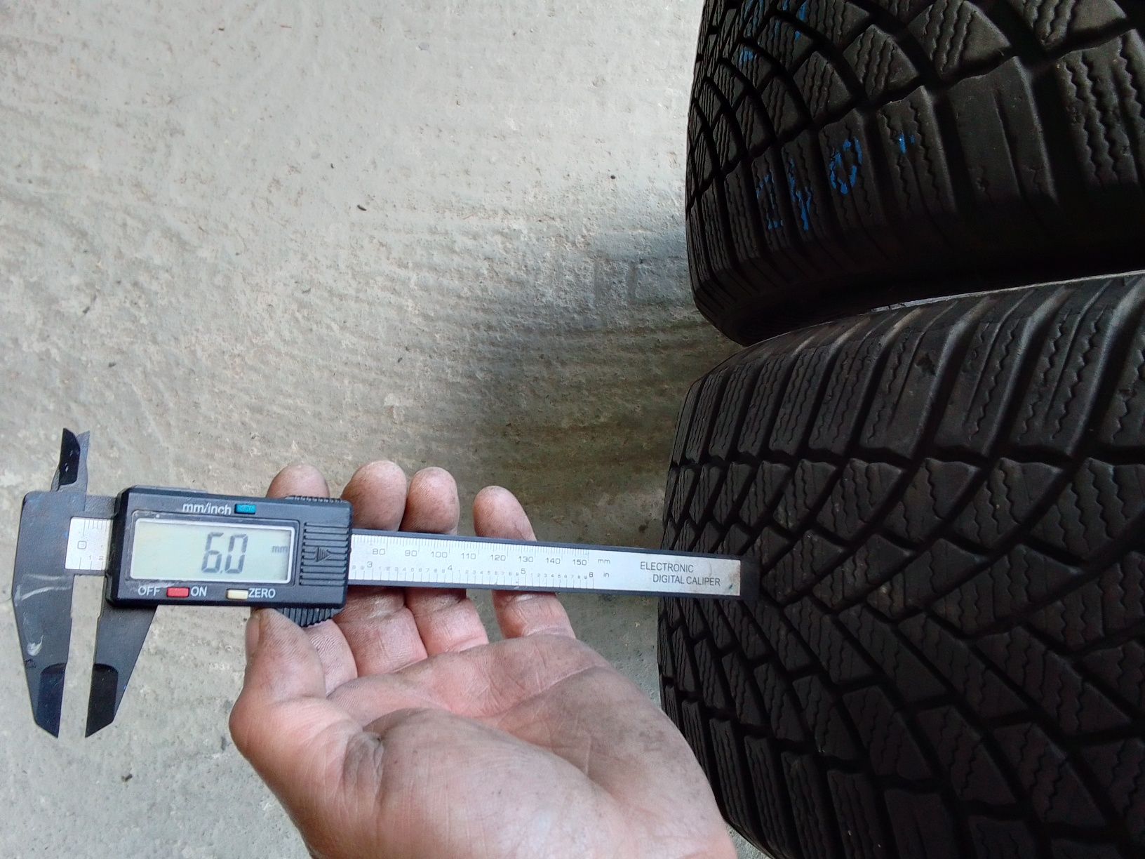 2 Opony zimowe 205/55r17 BRIDGESTONE 2021r 6mm