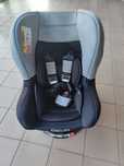Cadeirinha auto bebe/criança rotativa universal.
É usado em bom estado