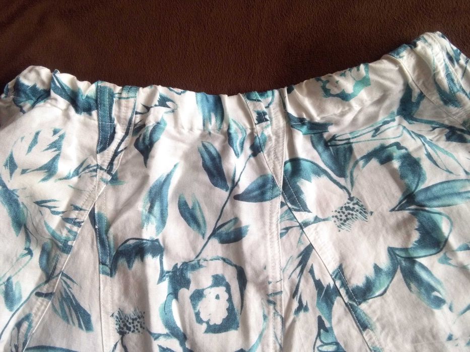 Spódnica w kwiaty letnia wiosenna biała niebieska lato retro vintage