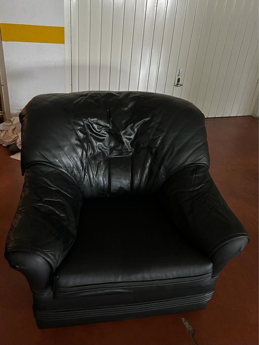 Sofa pele preta URGENTE