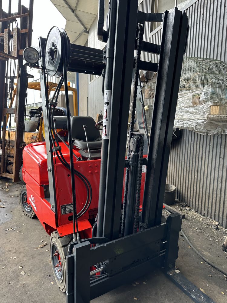 Empilhador linde 1500 kgrs gás triplex