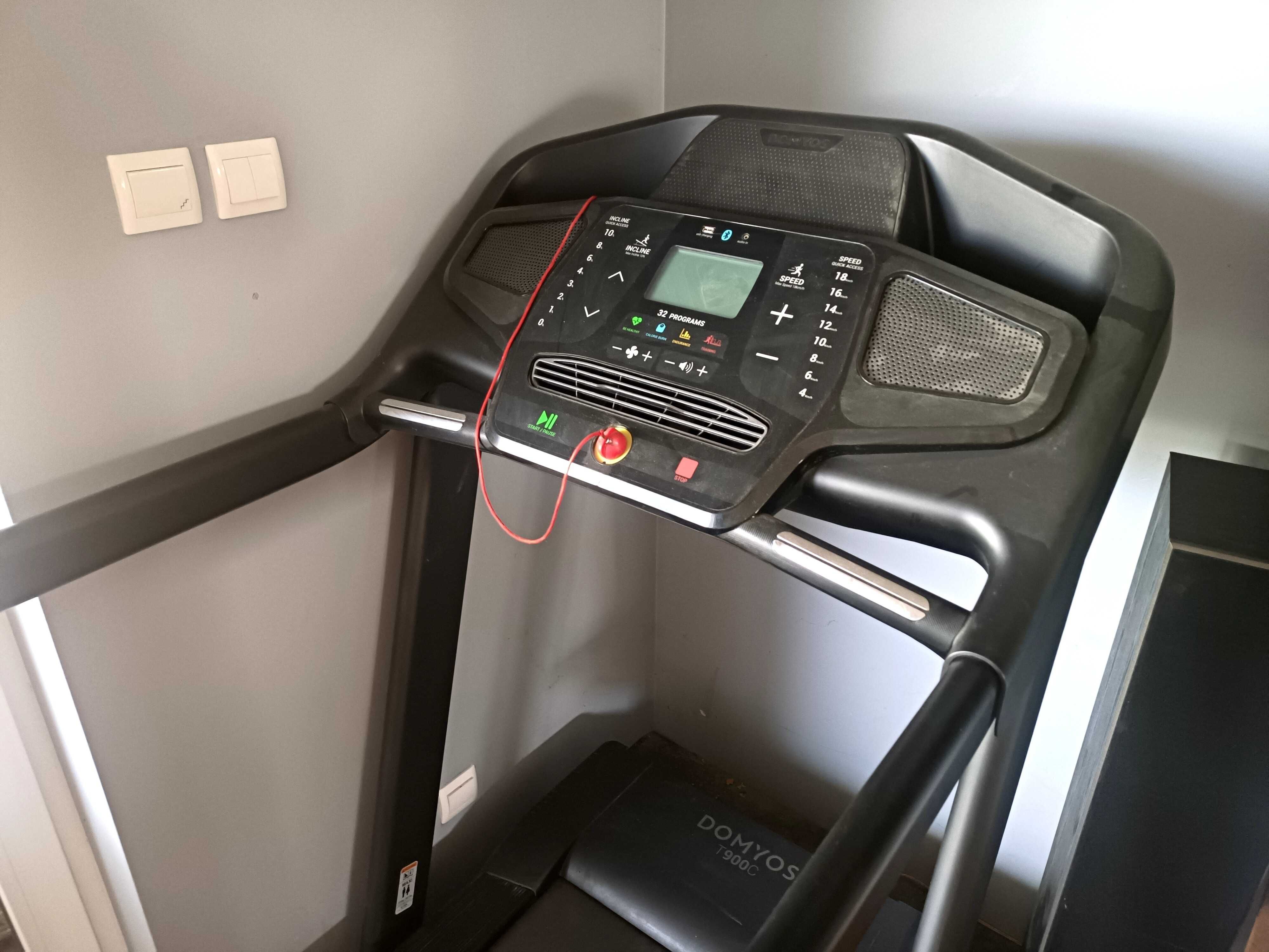 Bieżnia Domyos T900C