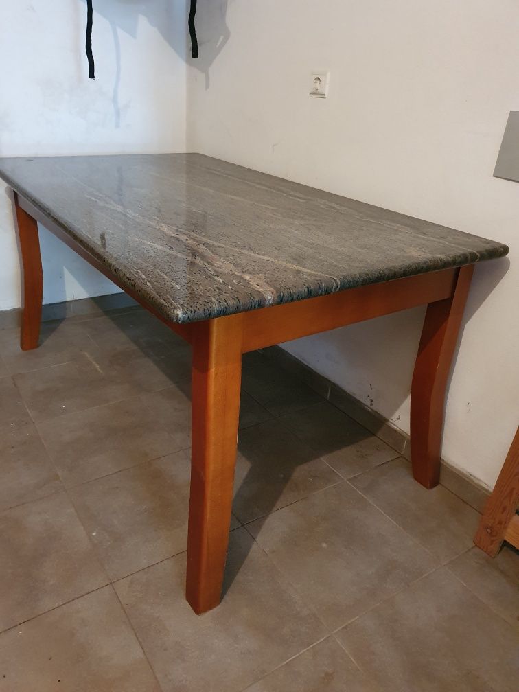 Mesa em cerejeira com granito 162cm x 92cm