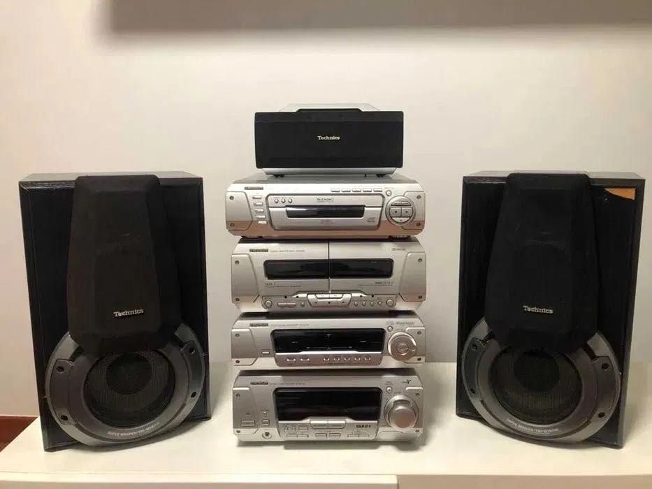 Aparelhagem Technics com Colunas e Subwoofer