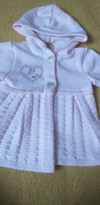 Bladoróżowy sweterek plus szary półgolfik r. 92/98