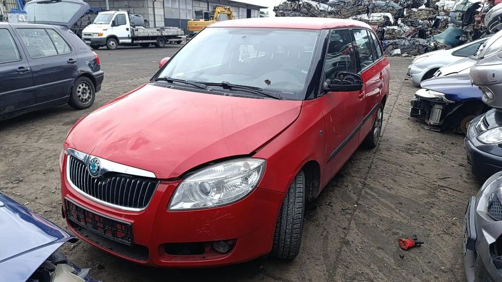 35434 Skoda fabia II 2010 rok 1.9 TDI na części skrzynia JXY lakier LF3K