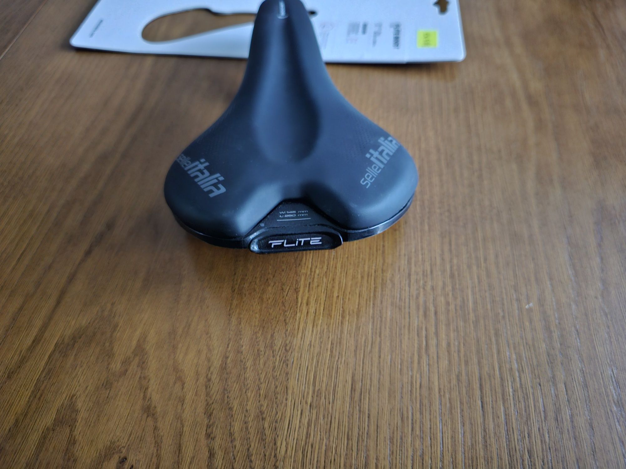 Selle Italia Elite Boost TM Czarny L1 145 mm