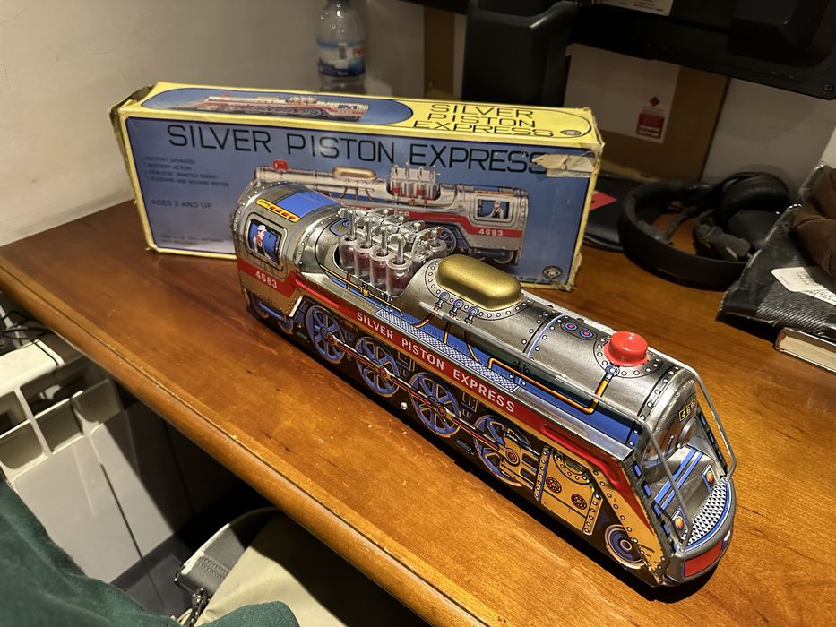 Brinquedo locomotiva em chapa - 1969