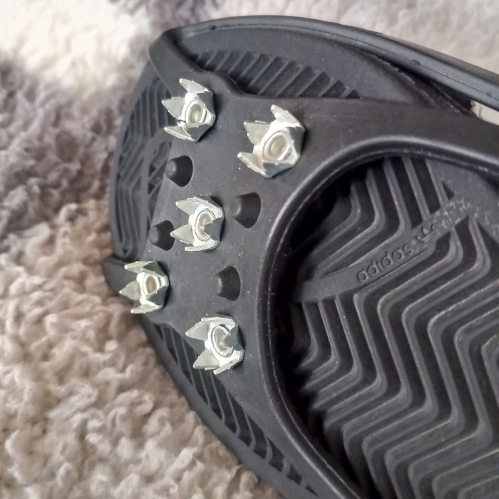 Raki antypoślizgowe na buty