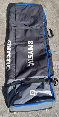 Mystic Matrix Pro Boardbag with Wheels