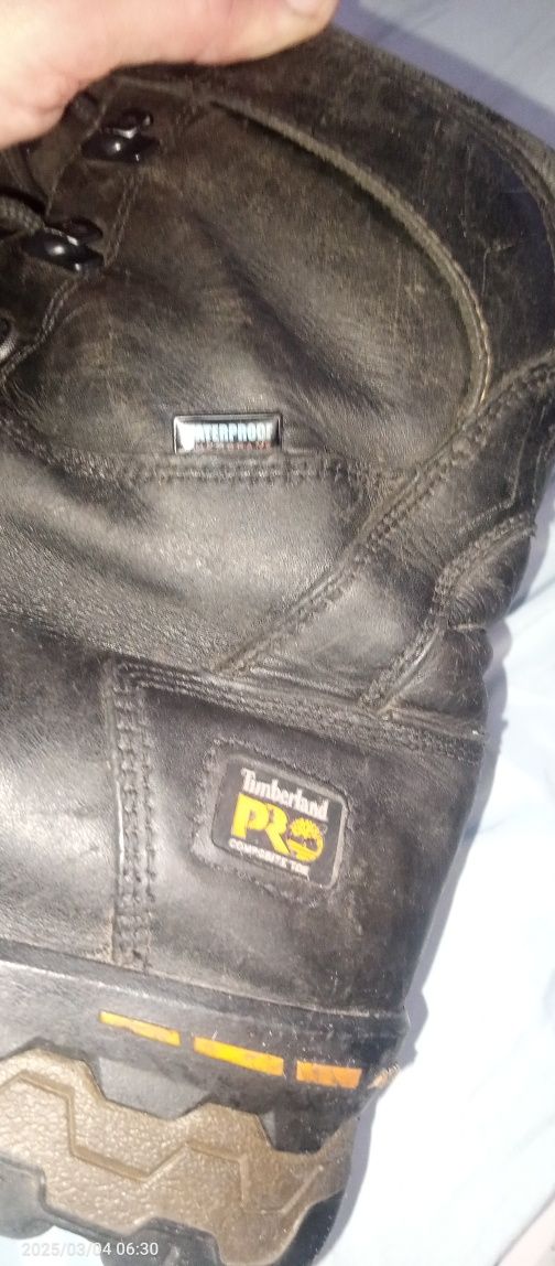 Продам ботинки Timberland.