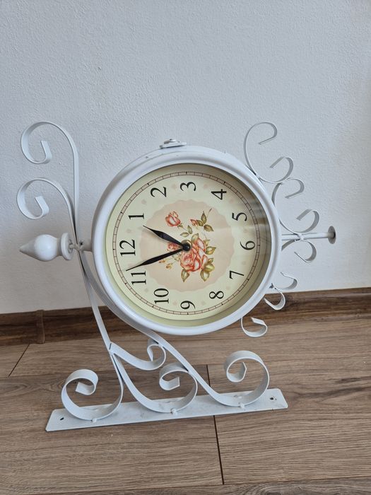 Witam mam do sprzedania zegar ścienny.