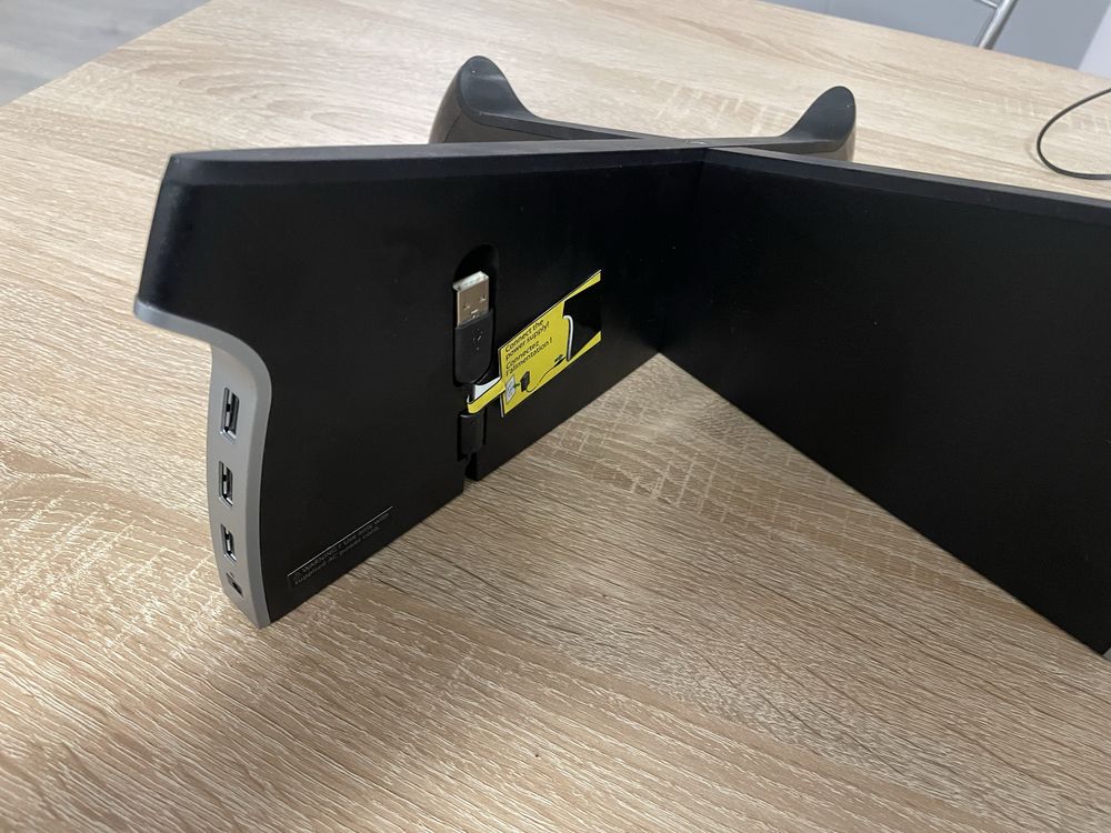 Підставка під ноутбук Logitech Alto Connect + 4 USB порти